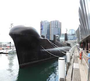 Submarine HMAS Onslow