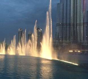 Wasserfontänen Dubai Mall