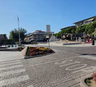 Der Hauptplatz Fontänen-Platz