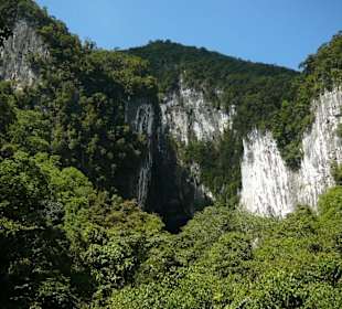 Eingang zur Deer Cave