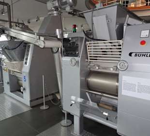 In der gläsernen Produktion des Schokoladenmuseums