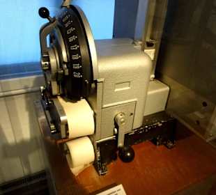 Gerät zur Annahme von Pferdewetten