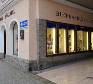 Außenansicht der Buchhandlung Höllrigl