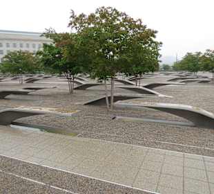 Zum und weg vom Pentagon 