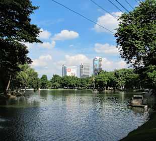 Blick auf See & Skyline