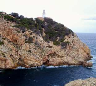 An der Steilküste zum Leuchtturm