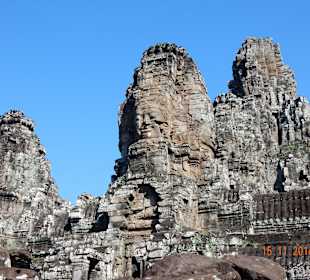 Türme mit Gesichtern