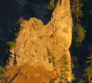 Die sog. Teufelskapelle im Abendlicht
