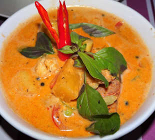 Rotes Curry Kang Daeng im Thai Siam