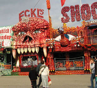 Phantasievolle Eingänge, aber dahinter?