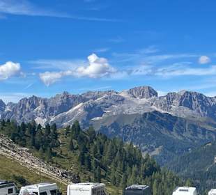 Ausblick v. Pordoijoch