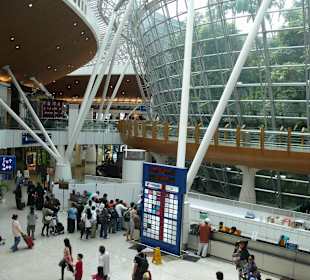 Übersichtlicher und sauberer Airport