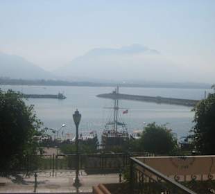 Ausblick auf den Hafen