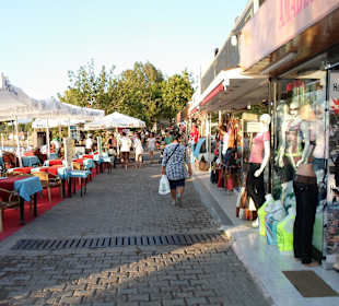 Ufer bzw. Strand-Promenade