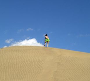 Sehr warm, der Wind wehte stark