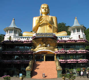 Dambulla rock cave temple