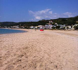 Der Strand in ca. 200 m Entfernung