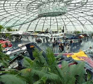 Für Familen super Hangar 7 in Salzburg