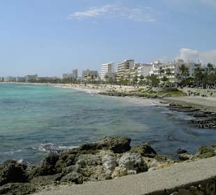 Strandpromenade von Cala
