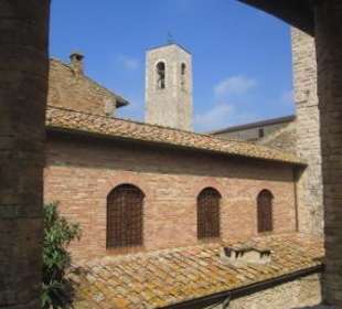 Geschlechterturm im Fenster