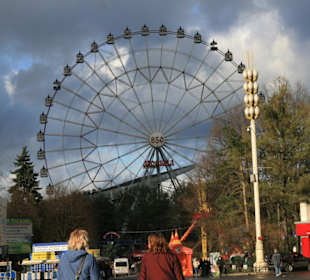 Riesenrad mit Werbung zur 850- Jahrfeier 
