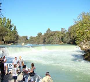 Wassrfall auf Manavgat Fluß