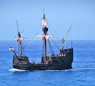 Die Santa Maria de Colombo vor der Küste