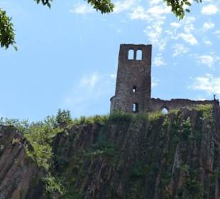 Blick vom Innenhof in die Höhe