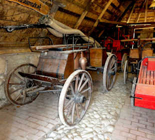 Sammlung von Feuerwehrgeräten