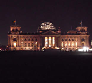 Bundestag bei Nacht