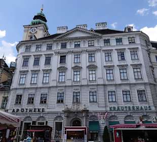 Schubladenkastenhaus an Freyung