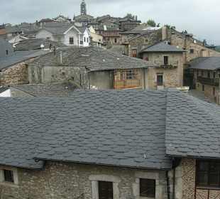 Vista parcial de la Iglesia Ntra Sra del Azogue