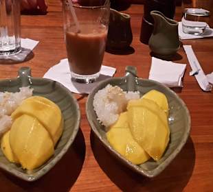 Mango sticky rice