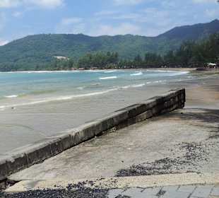 Trauriger Rest der der gut schönen Badebucht nur n