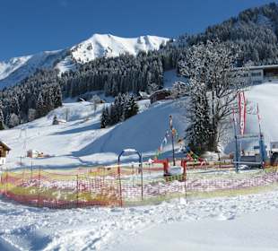 Ski-Schule (beim Hotel Riezler Hof)