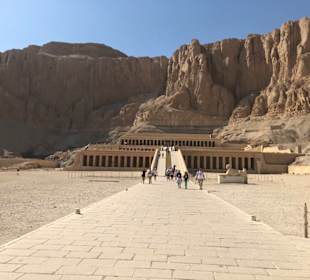 Tempel der Hatschepsut 