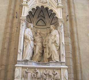 Dettaglio di una delle edicole delle corporazioni