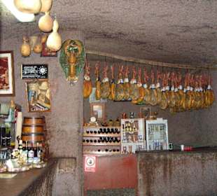 Höhlenbar