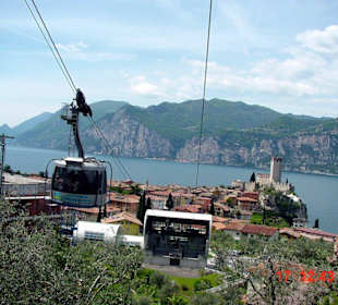 Blick vom Hof La Perla zum See