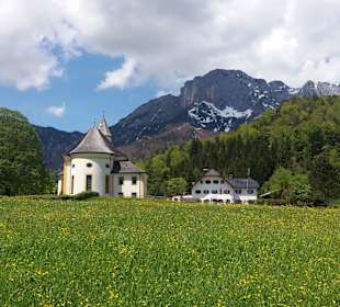 Kirche von Ettenberg mit Untersberg