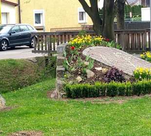 Osterbrunnen in Mitteleschenbach