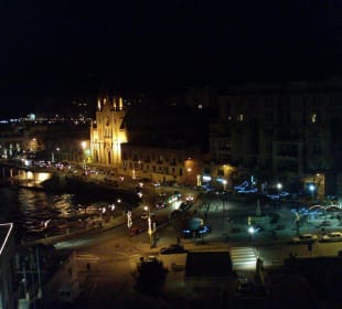 Blick vom Balkon, nachts