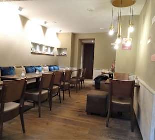 Blick in den Café-Bereich der Bäckerei Seel