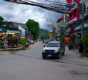 Chaweng Road Nord Abbiegerspur...