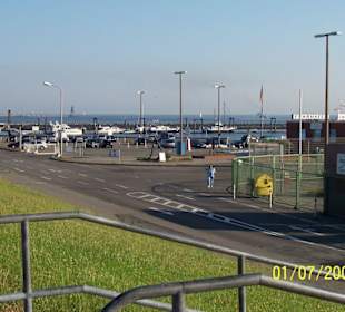 Deich Cuxhaven-morgens