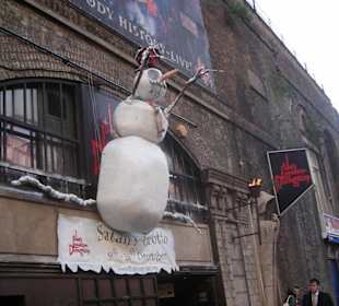 Weihnachtliche "Horrorr-Deko"