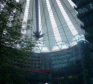 Kuppel des Sony Centers