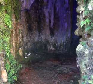 Aussenbereich - Liebeshöhle
