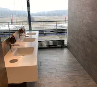 Swiss Business Class Lounge Terminal E