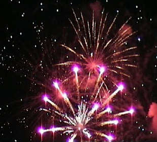 Feuerwerk zum Fest des Sieges